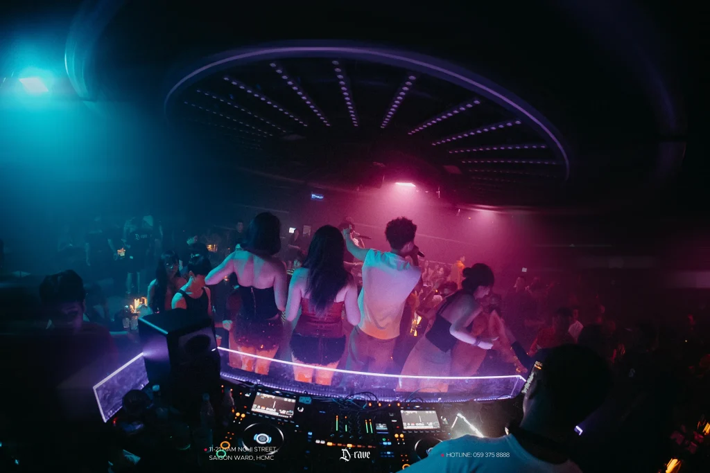 D-RAVE CLUB SGN